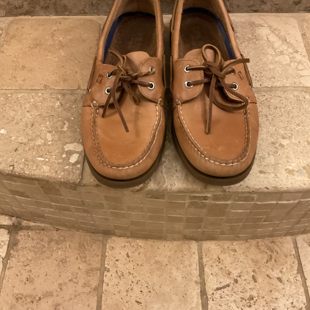 Sperry Tan Boat Shoes with Suede Finish and Moccasin Design